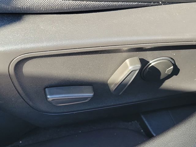 Certified 2023 Ford Escape ST-Line Select w/ Tech Pack #1 AWD/4WD image 13