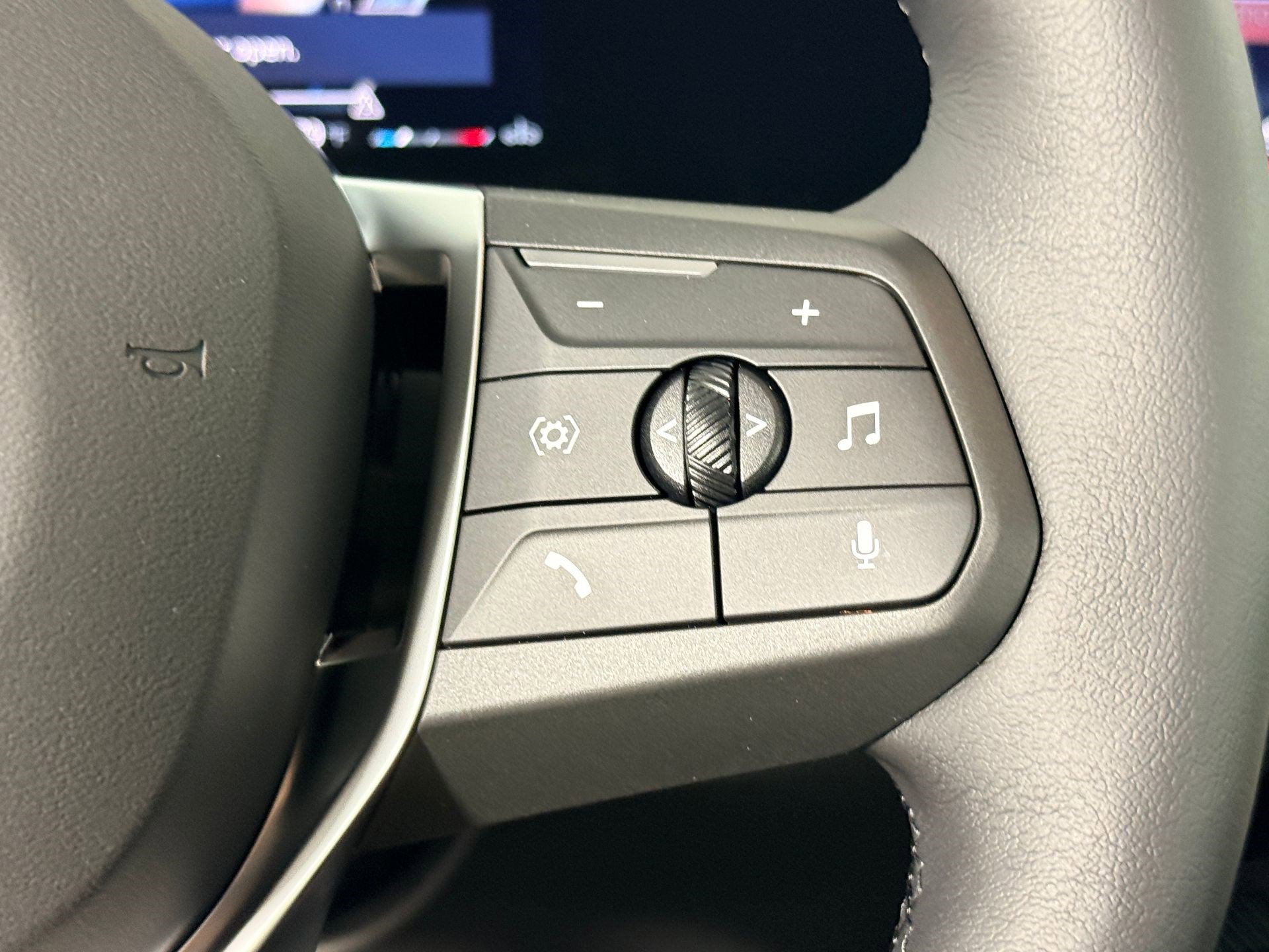 Used 2026 BMW X1 xDrive28i w/ Technology Package image 33