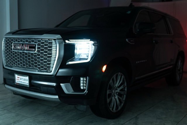 Used 2023 GMC Yukon XL Denali image 39