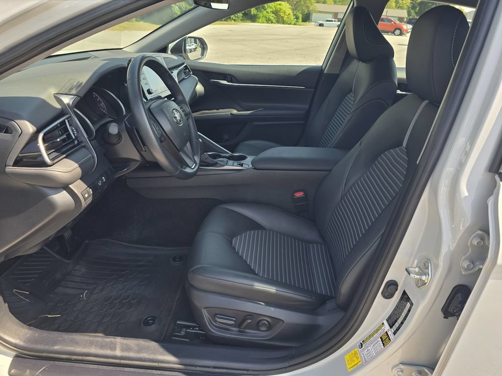Used 2024 Toyota Camry SE FWD image 12