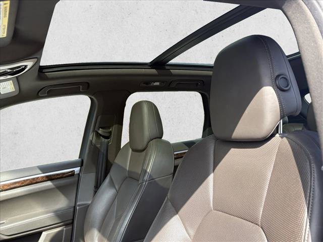 Used 2016 Porsche Cayenne image 11