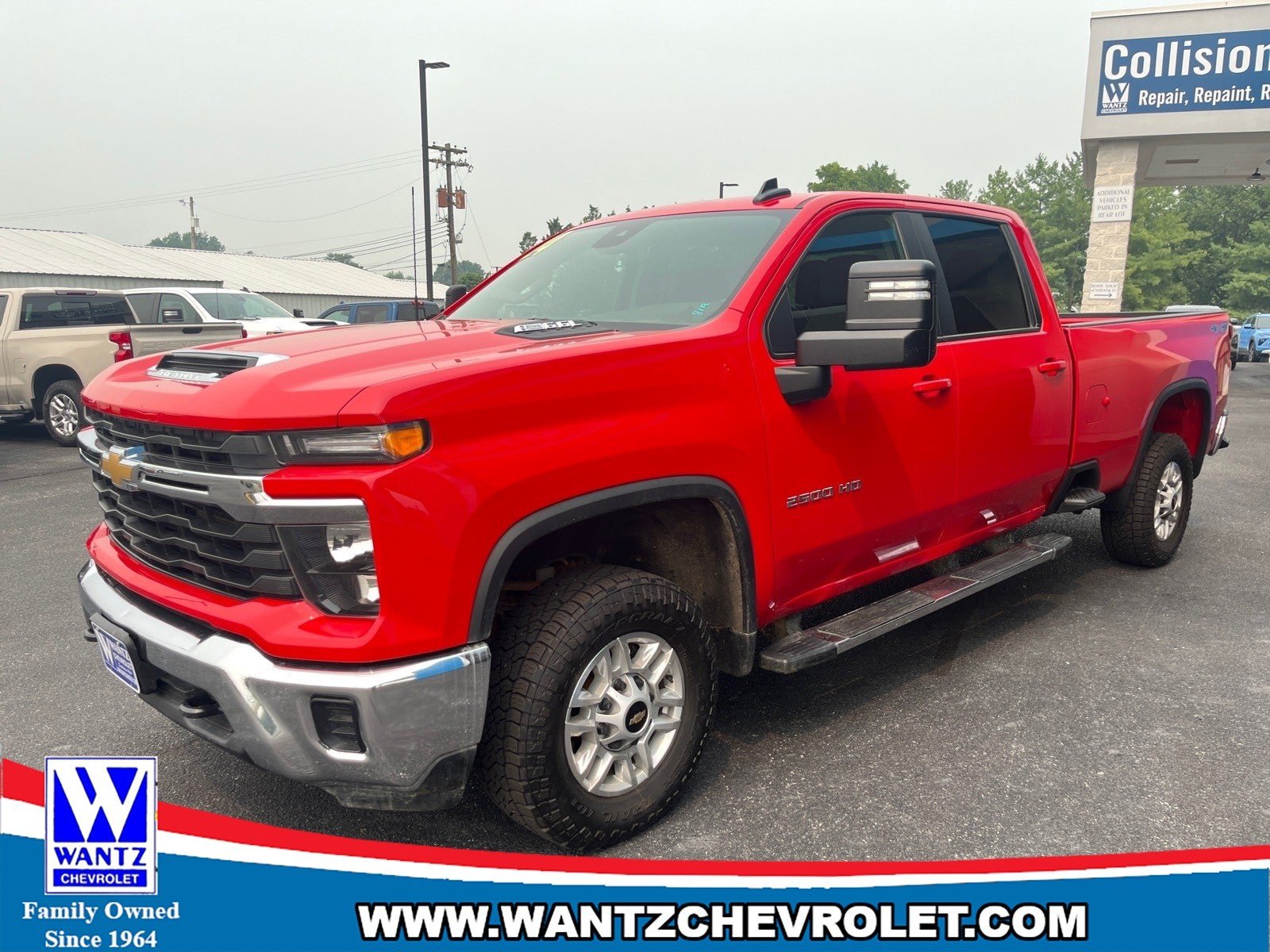 Used 2024 Chevrolet Silverado 2500 LT AWD/4WD image 2