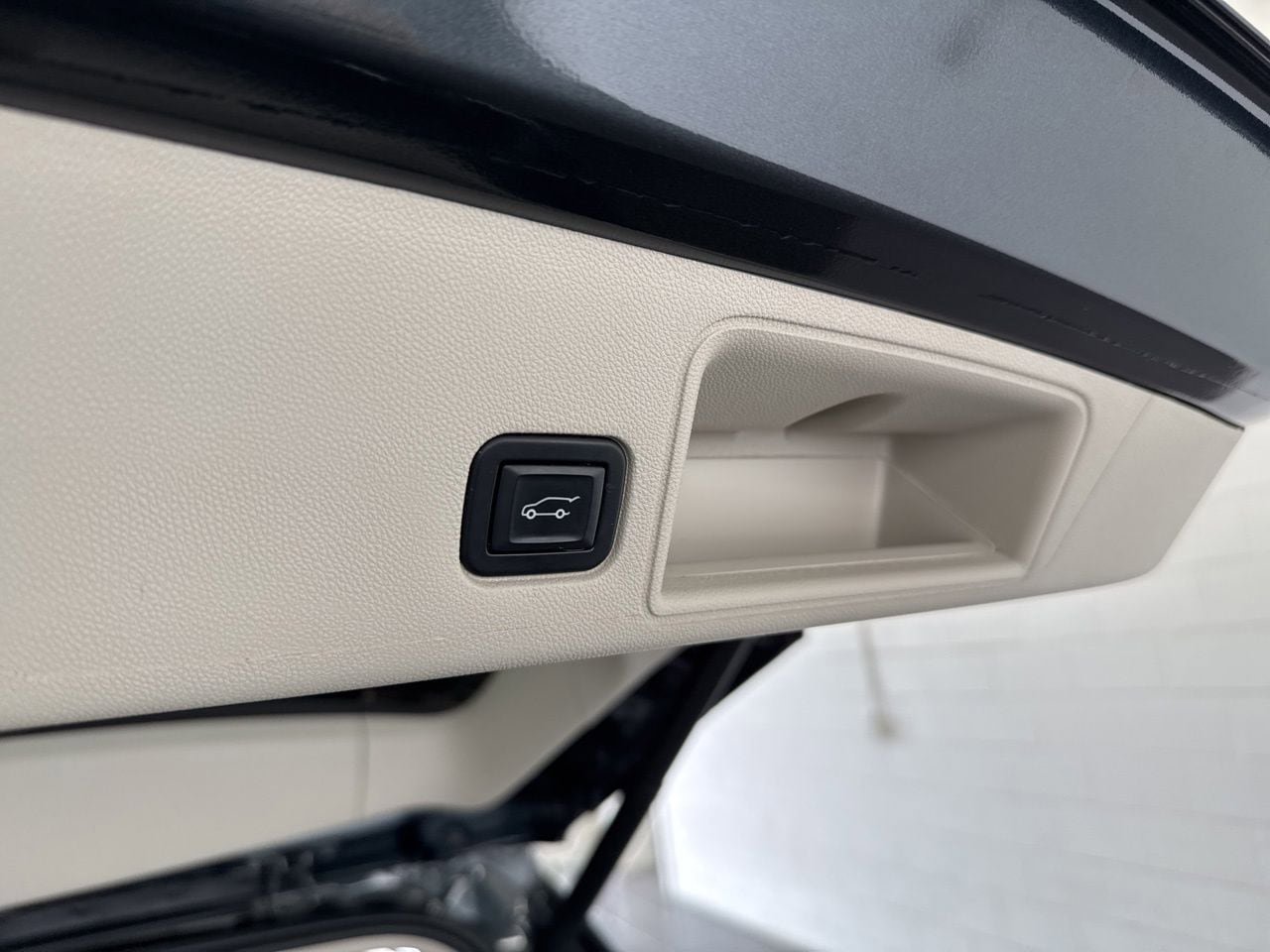 Used 2022 GMC Terrain Denali AWD/4WD image 11