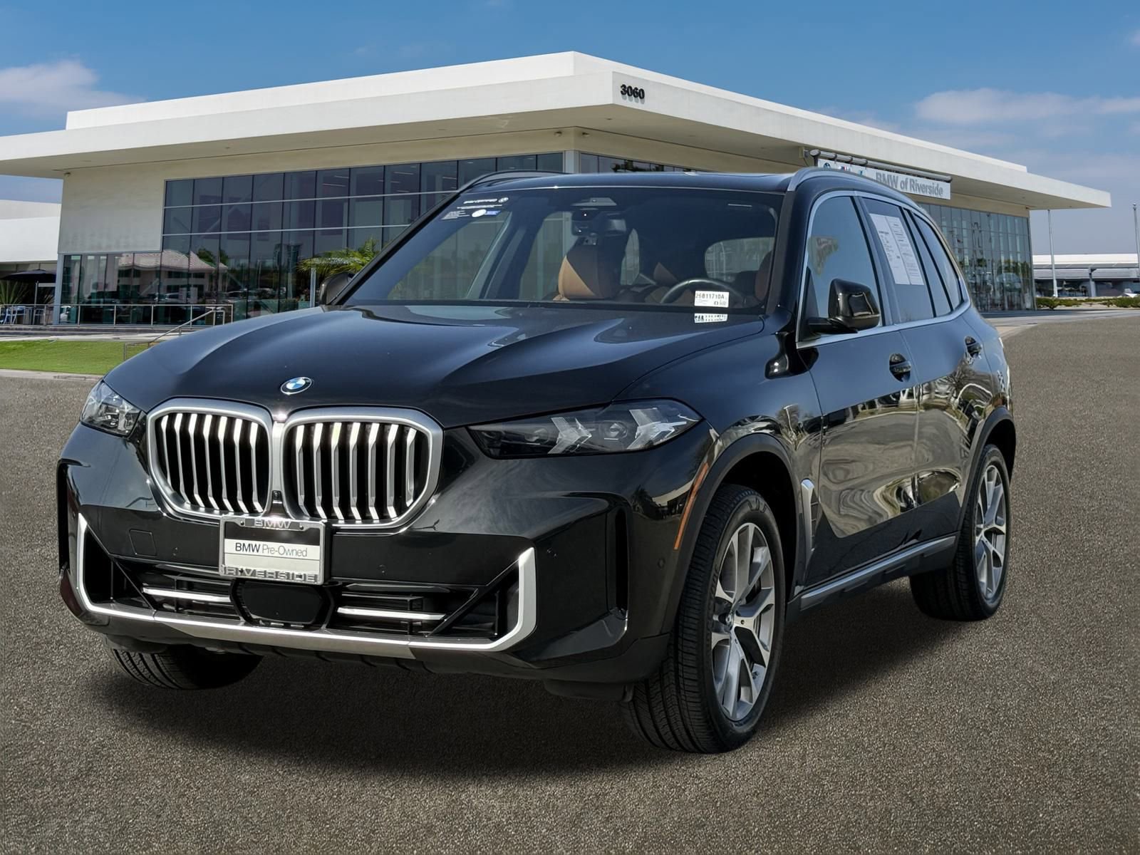 Used 2024 BMW X5 sDrive40i w/ Parking Assistance Package image 4