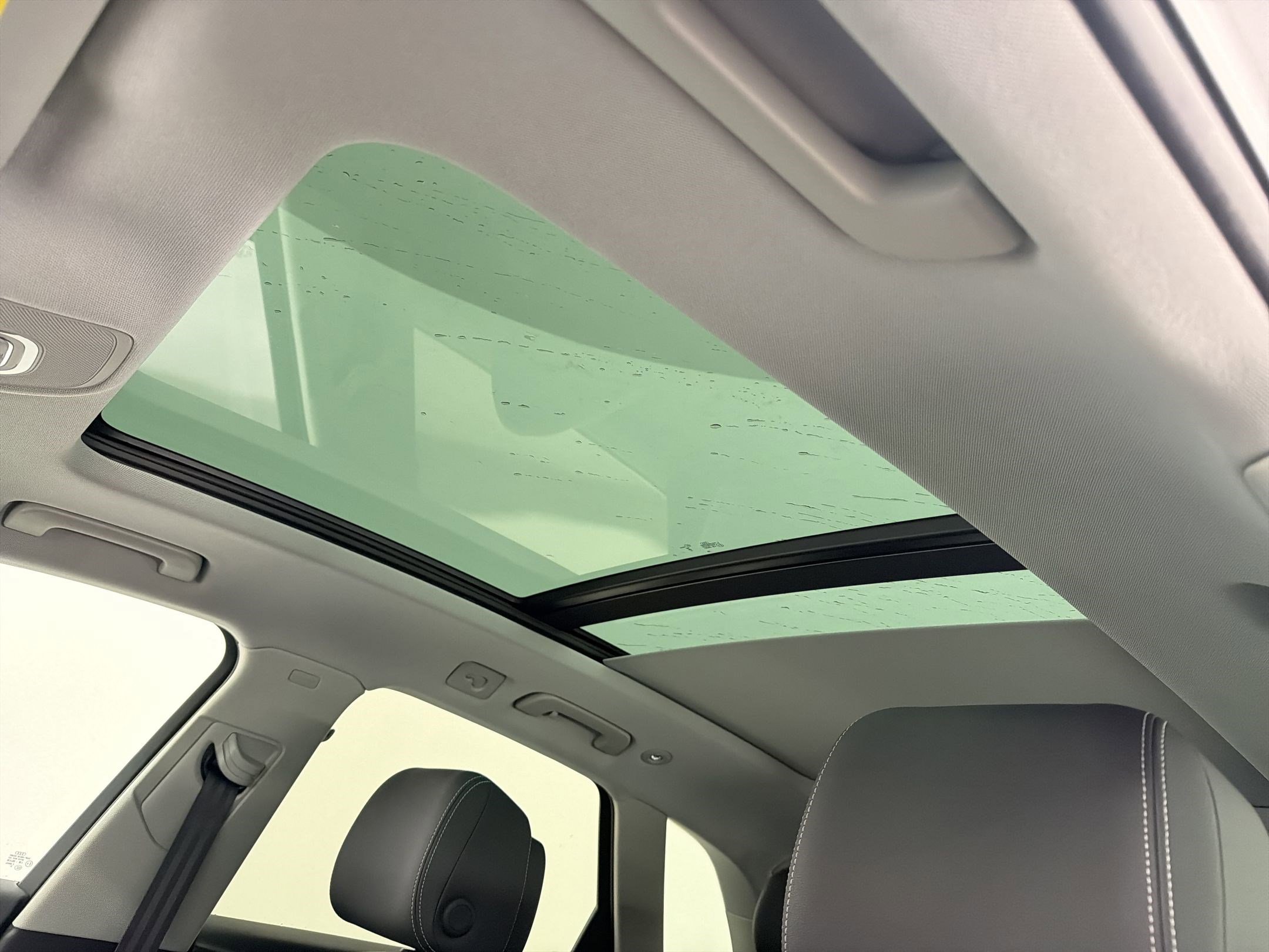 Used 2023 Audi Q5 Premium w/ Convenience Package image 14