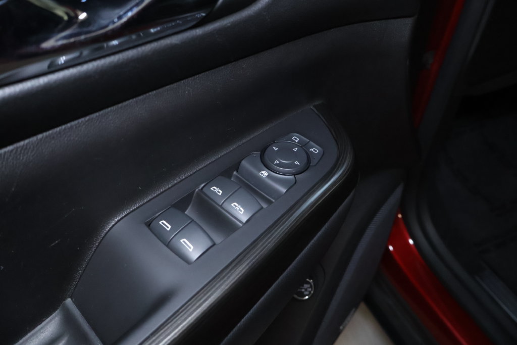 Used 2023 GMC Acadia SLT AWD/4WD image 14