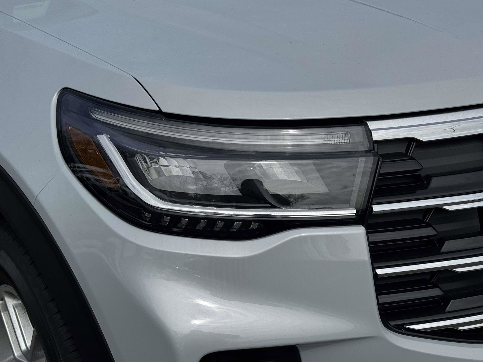 New 2026 Ford Explorer Active image 8