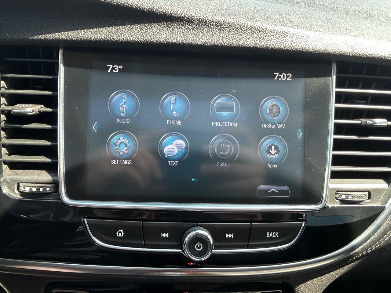Used 2018 Buick Encore Essence AWD/4WD image 23