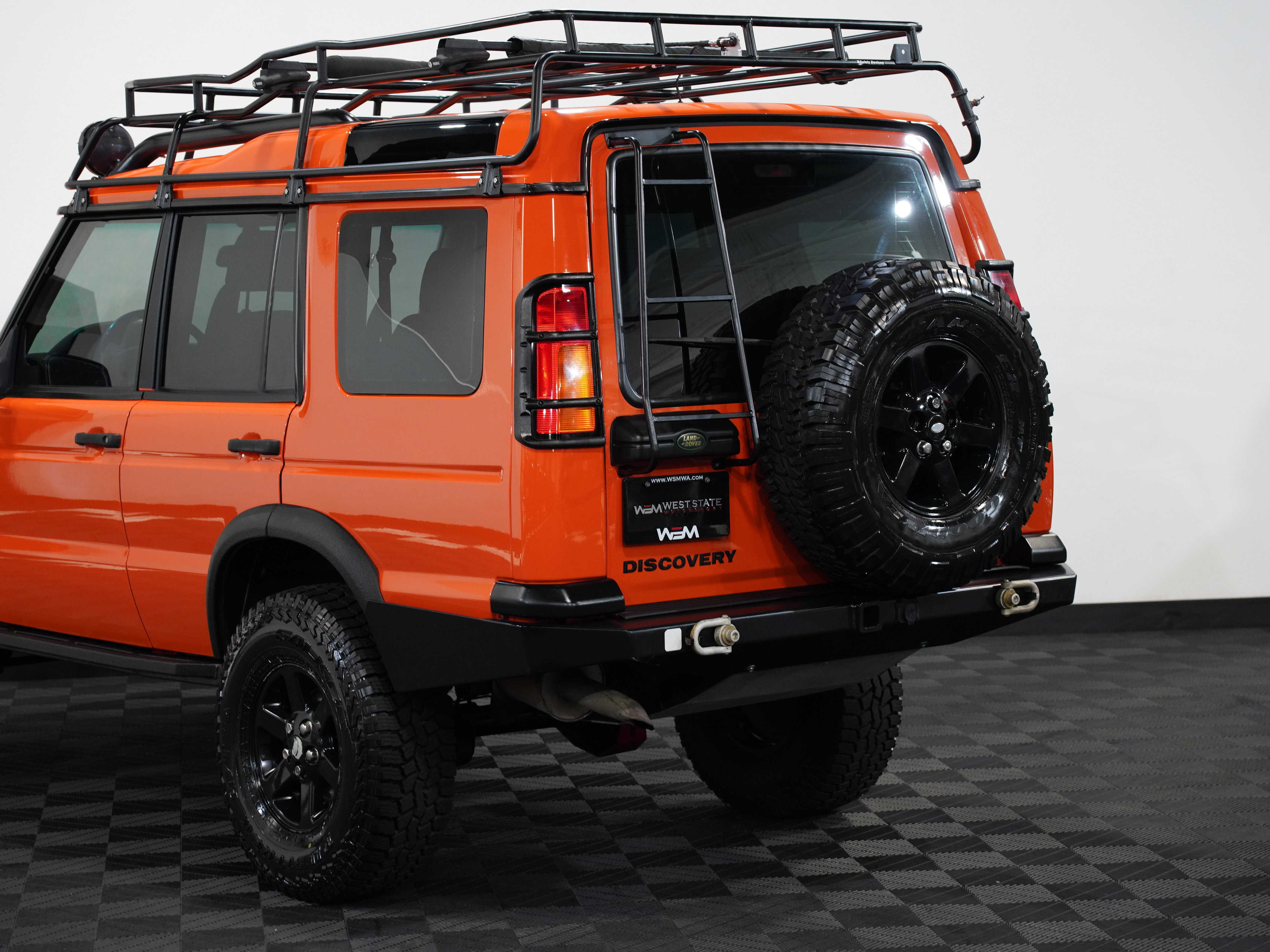 Used 2003 Land Rover Discovery S image 19