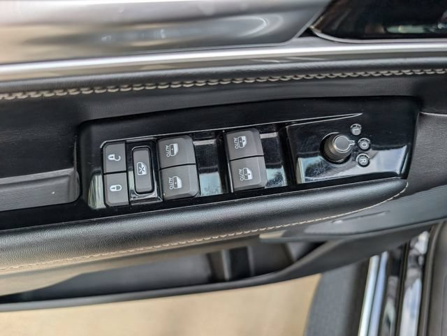 Used 2024 Jeep Wagoneer Series III AWD/4WD image 19