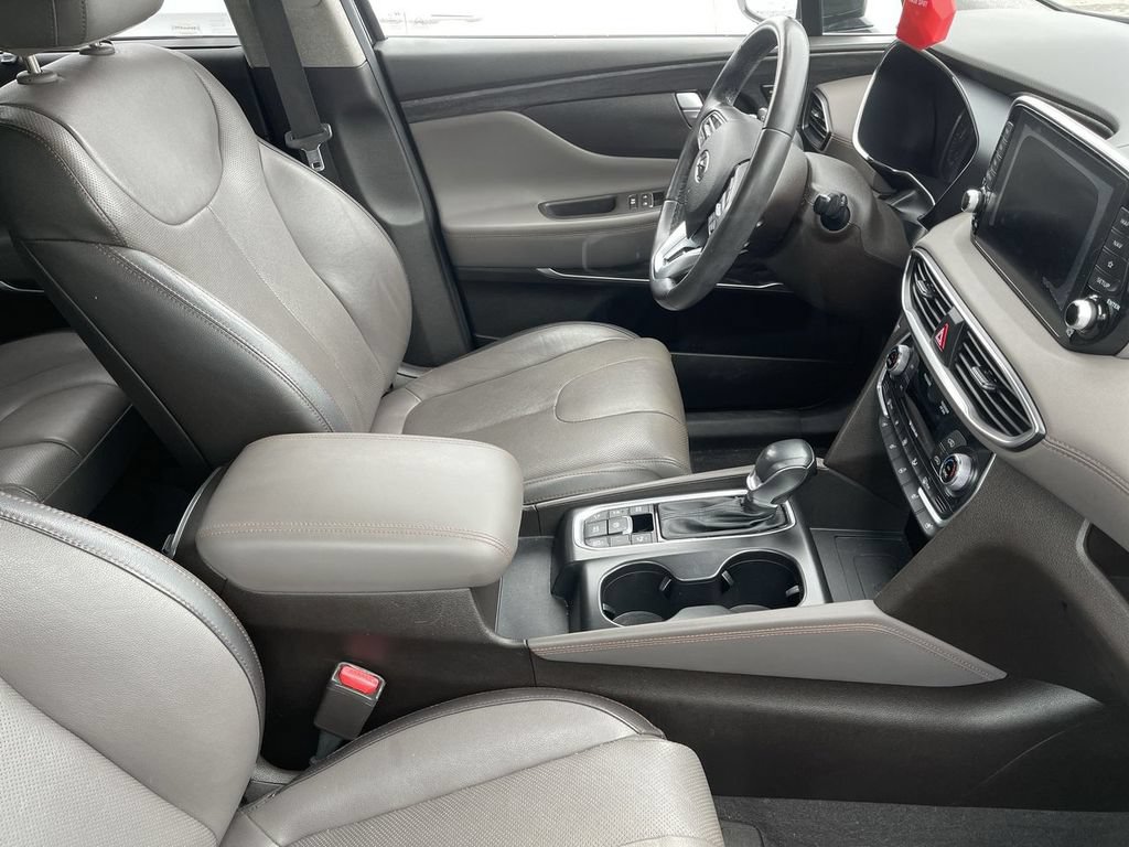Used 2019 Hyundai Santa Fe AWD image 12
