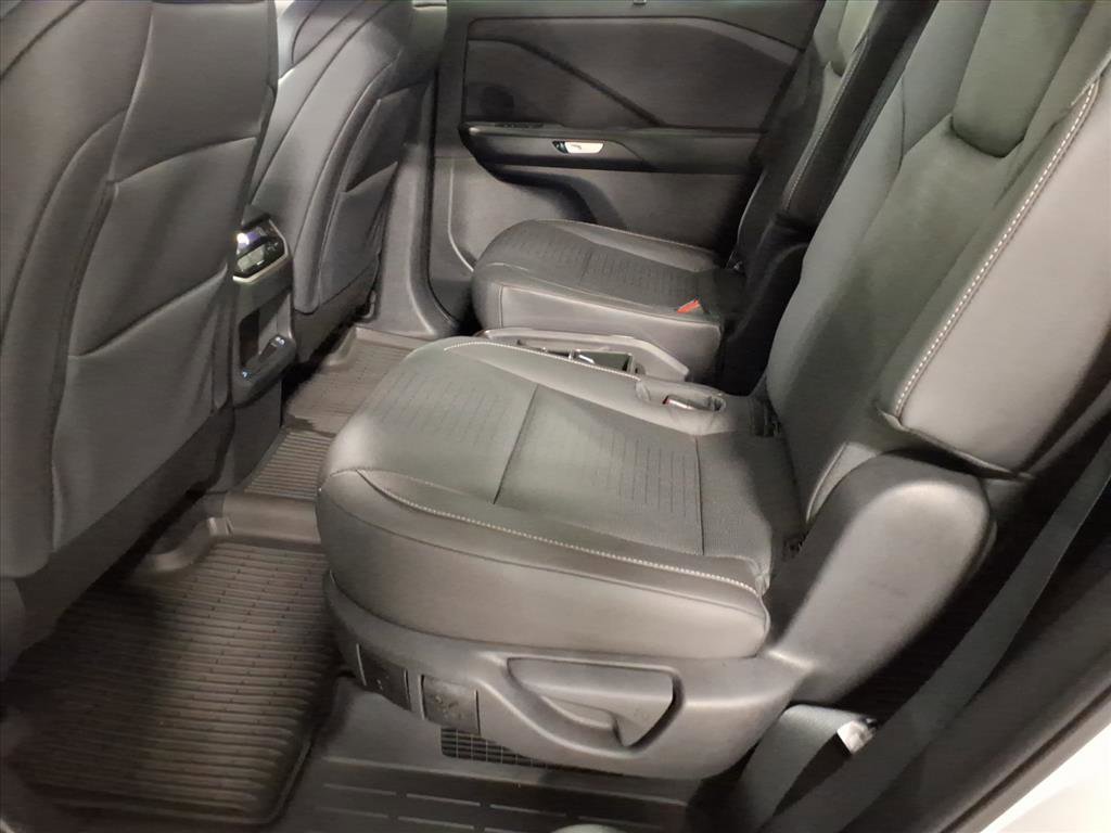 New 2025 Lexus TX 500h AWD image 11