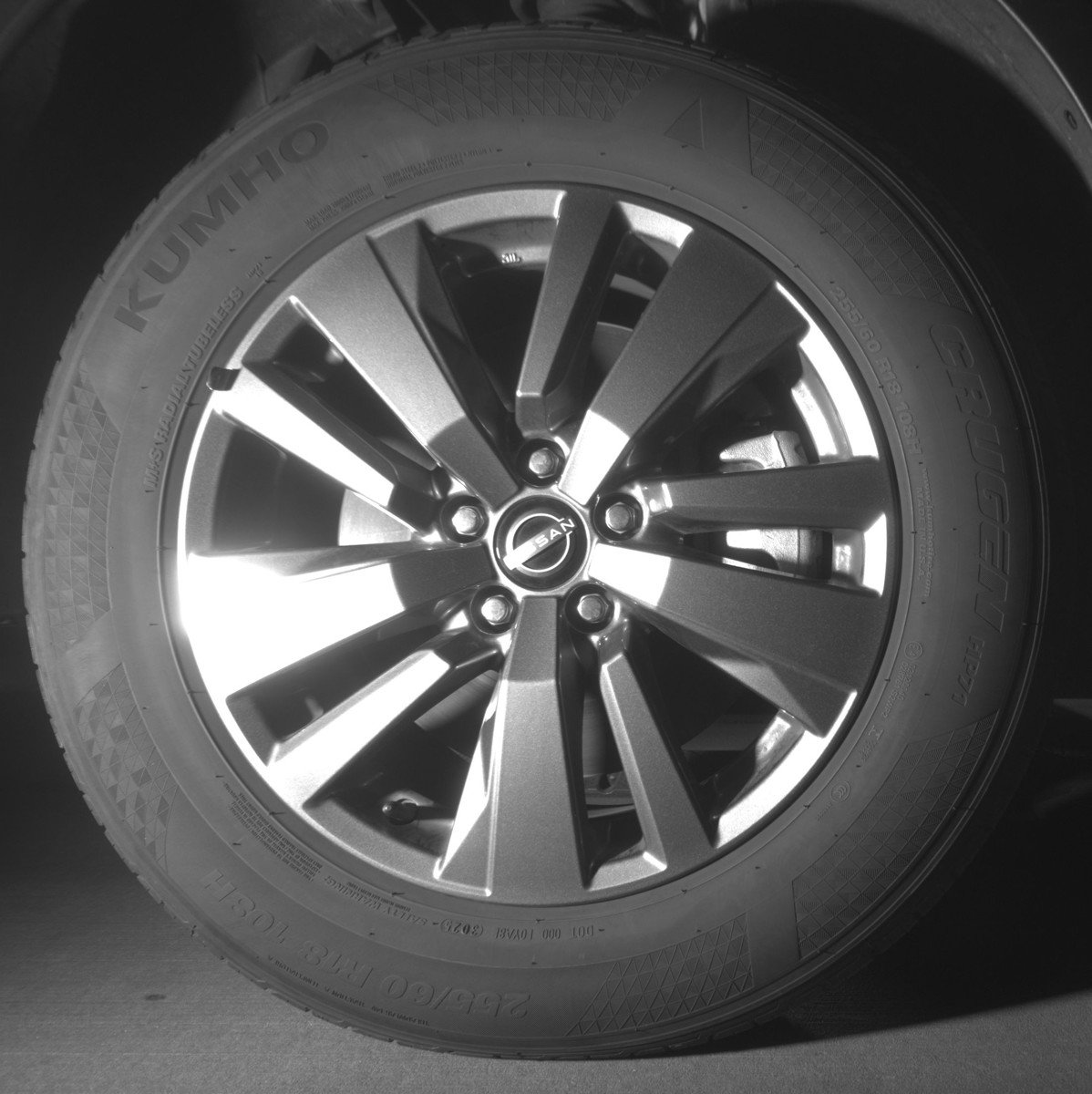 Used 2025 Nissan Pathfinder SV AWD/4WD image 13