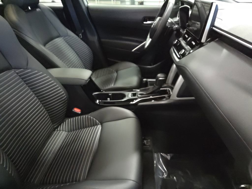 Used 2025 Toyota Corolla Cross AWD Hybrid w/ Convenience Package image 20