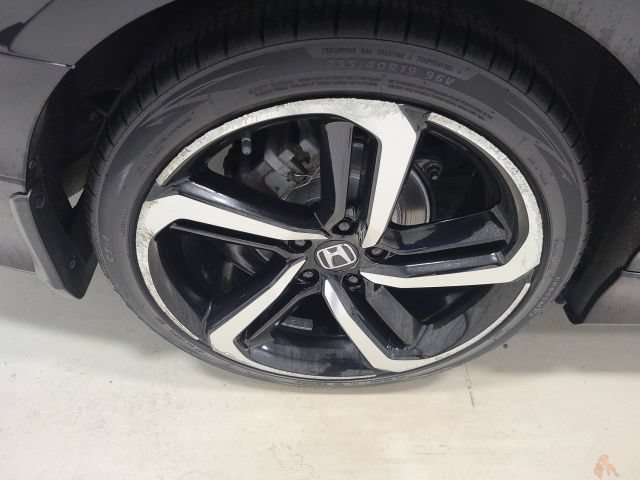 Used 2018 Honda Accord Sport image 34