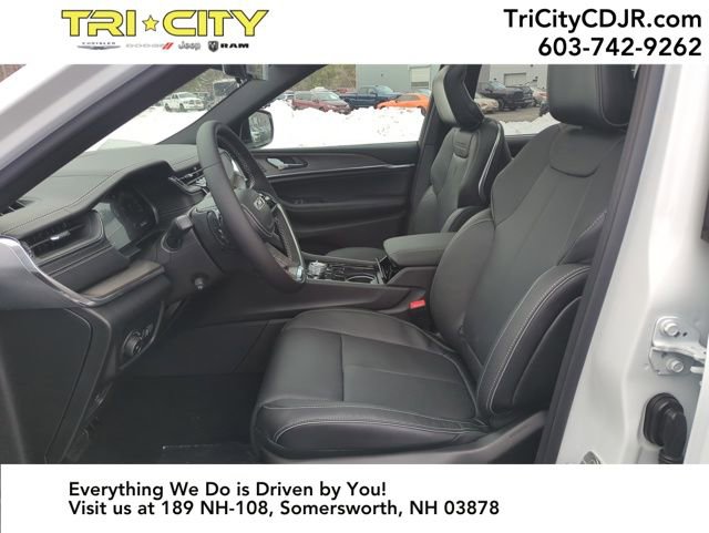 New 2025 Jeep Grand Cherokee L Overland w/ Luxury Tech Group IV image 6