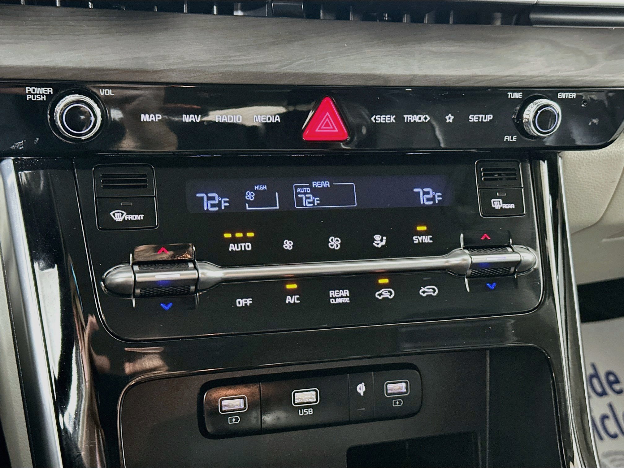 Used 2022 Kia Carnival SX FWD image 16