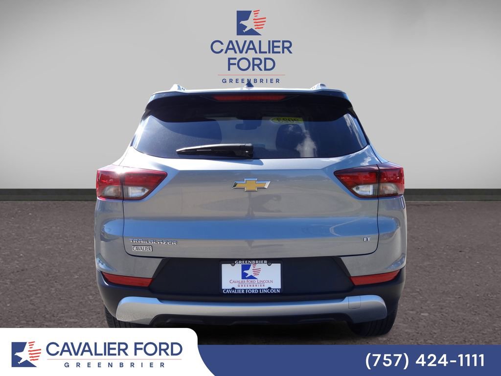 Used 2023 Chevrolet TrailBlazer LT FWD image 3