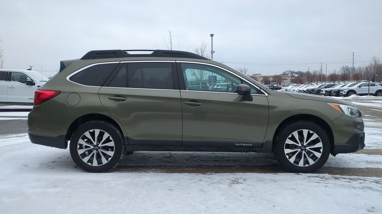 Used 2015 Subaru Outback 2.5i Limited image 8