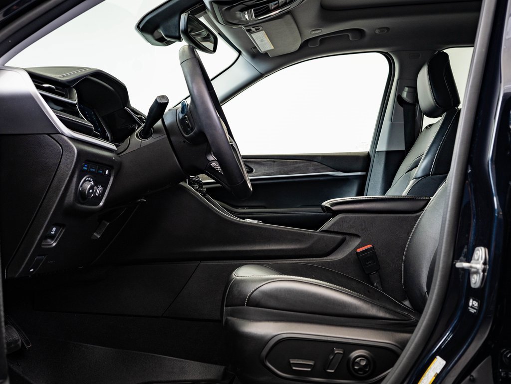 Used 2022 Jeep Grand Cherokee Limited 4xe image 20