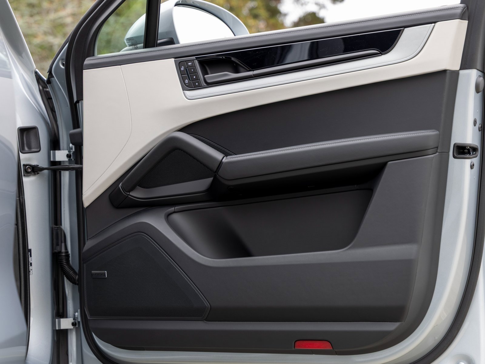 New 2026 Porsche Cayenne Coupe image 46