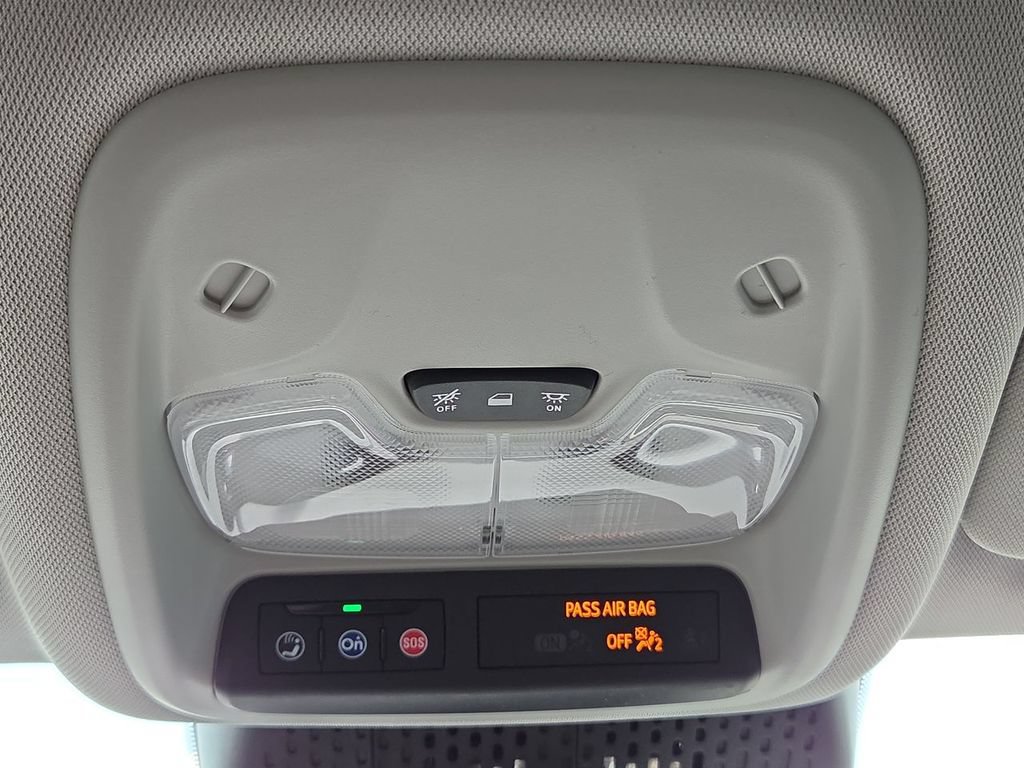 New 2027 Chevrolet Bolt LT w/ Comfort Package FWD image 25