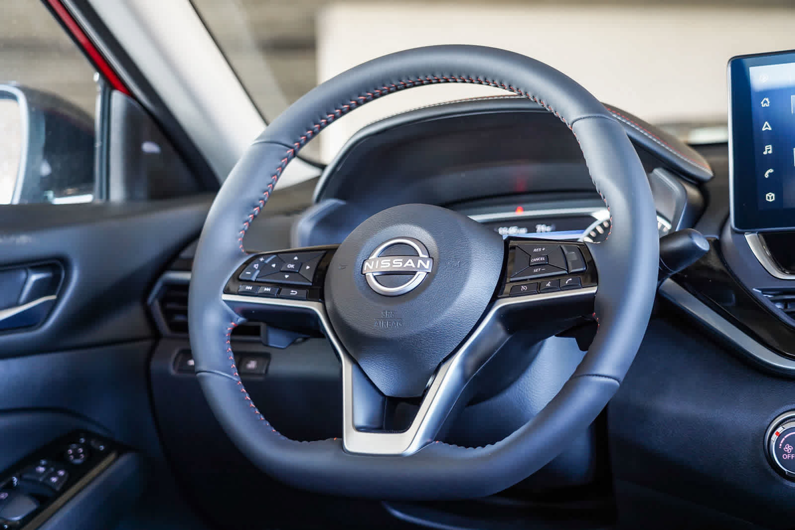 New 2024 Nissan Altima 2.5 SR w/ SR Premium Package FWD image 12