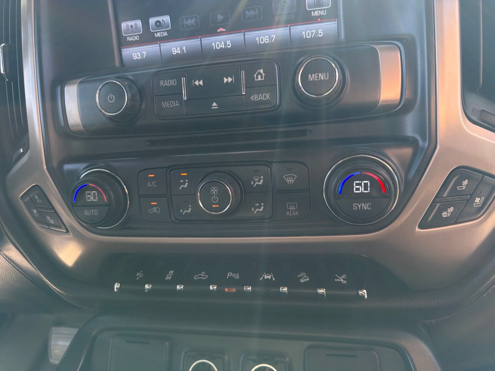 Used 2016 GMC Sierra 1500 Denali w/ Denali Ultimate Package AWD/4WD image 18