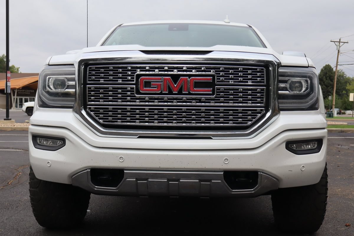 Used 2018 GMC Sierra 1500 Denali AWD/4WD image 14