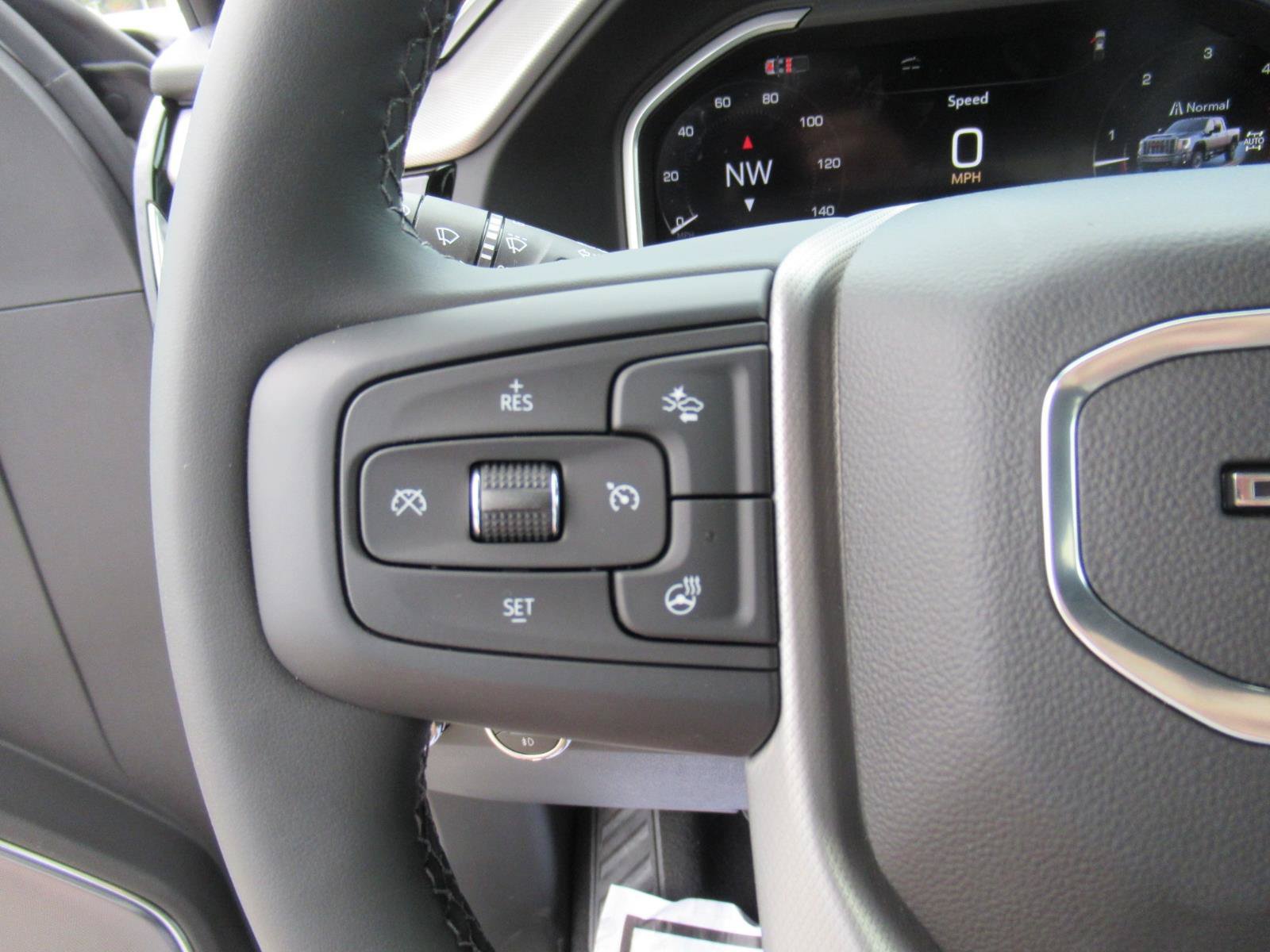 New 2026 GMC Sierra 2500 Denali w/ Denali Reserve Package AWD/4WD image 25