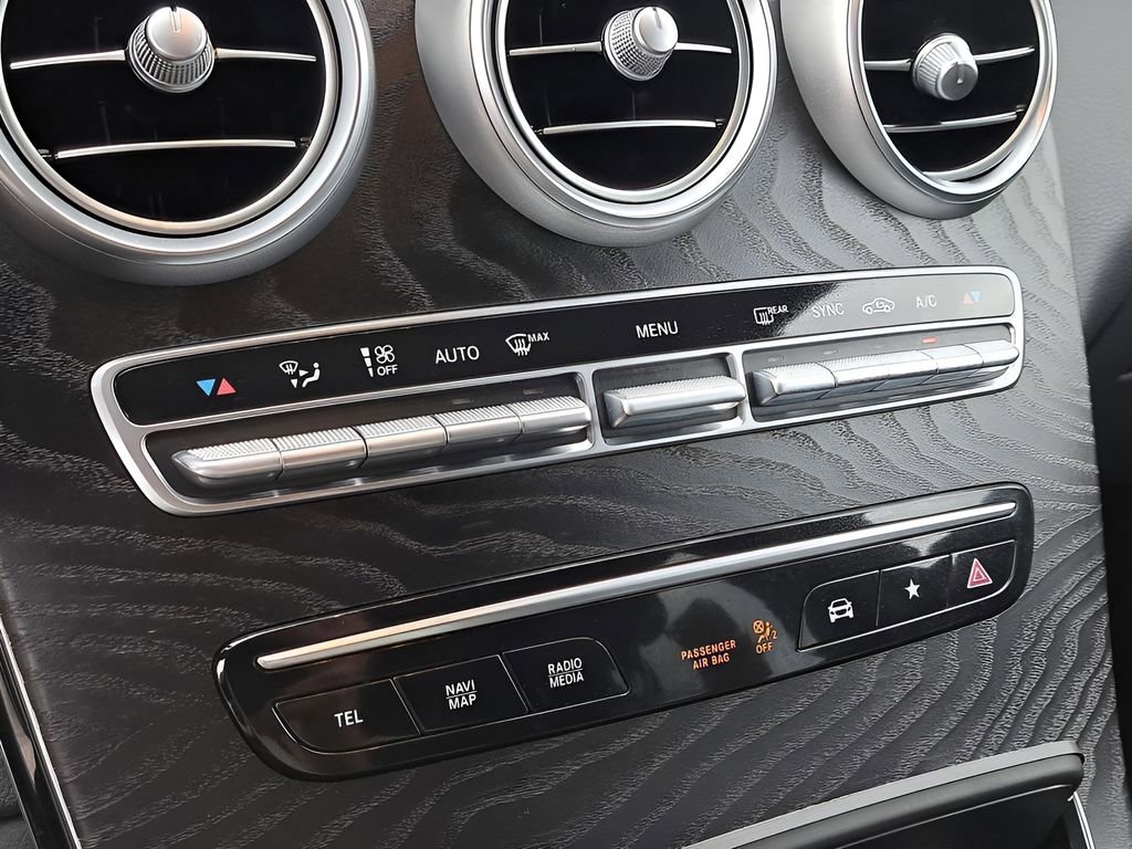 Used 2021 Mercedes-Benz GLC 63 AMG 4MATIC image 24