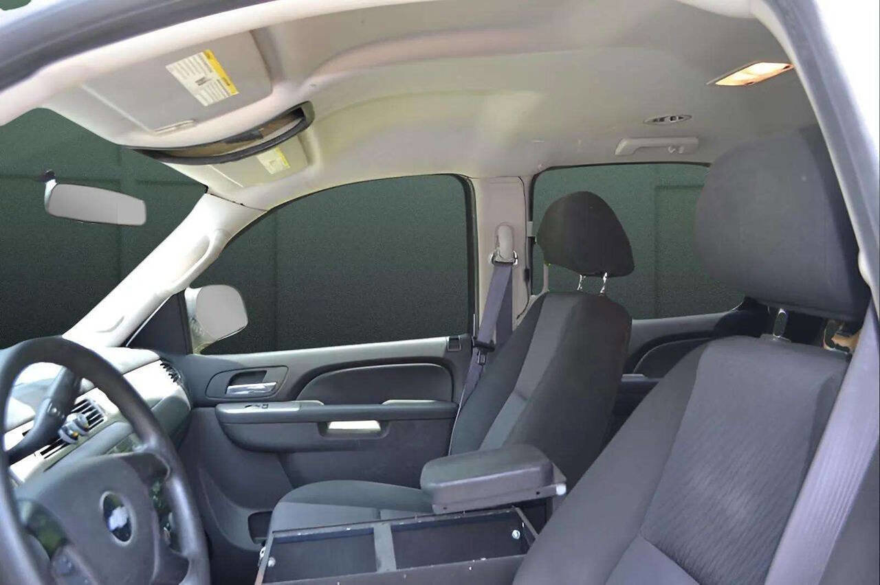 Used 2010 Chevrolet Tahoe LS w/ Interior Plus Package image 22