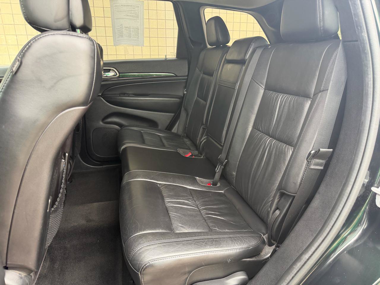 Used 2012 Jeep Grand Cherokee Laredo AWD/4WD image 34