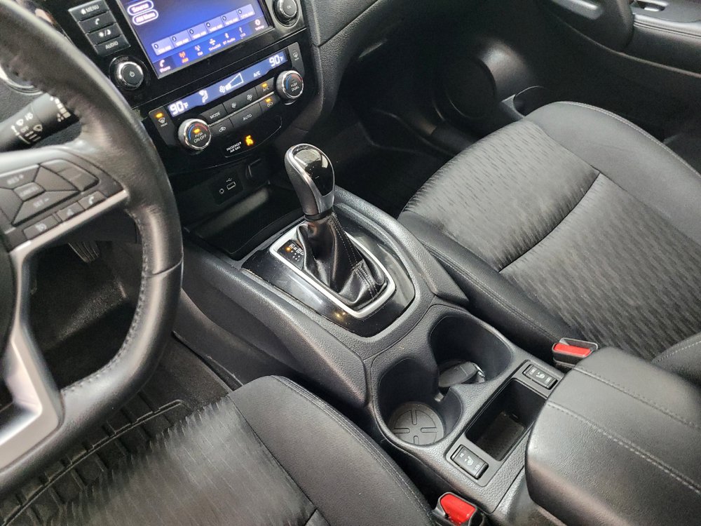 Used 2018 Nissan Rogue SV AWD/4WD image 26