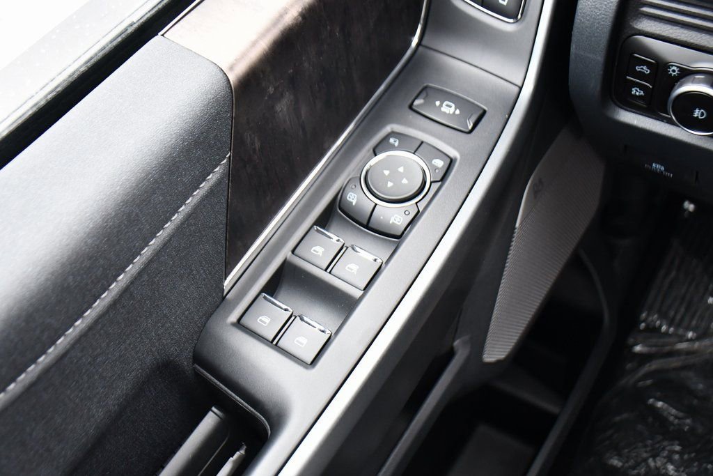 New 2026 Ford F250 Lariat w/ Lariat Ultimate Package image 23