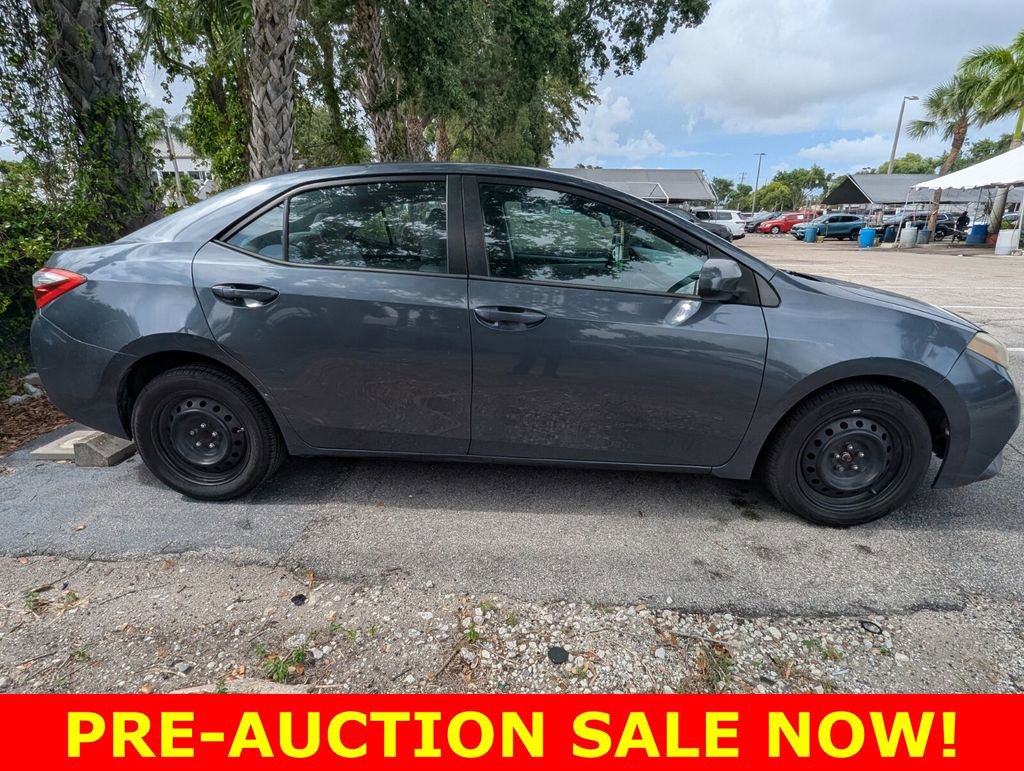 Used 2014 Toyota Corolla LE FWD image 8