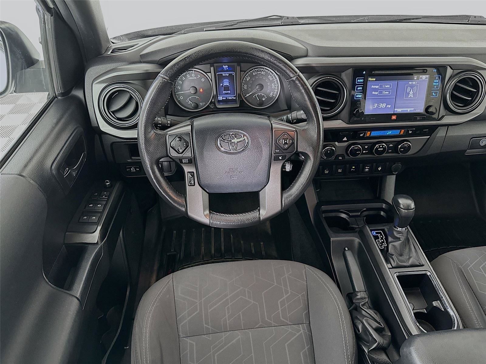 Used 2017 Toyota Tacoma TRD Off-Road AWD/4WD image 2