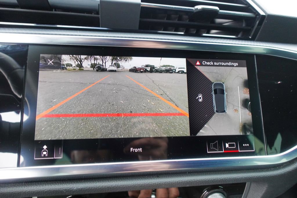 Used 2021 Audi Q3 2.0T Premium Plus w/ Premium Plus Package image 16