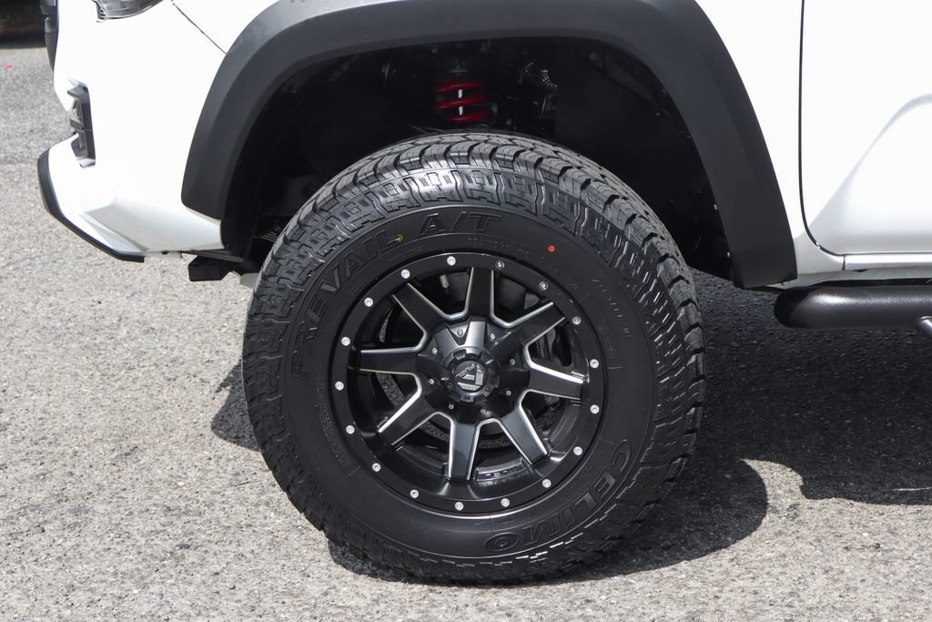 Used 2017 Toyota Tacoma TRD Pro AWD/4WD image 48