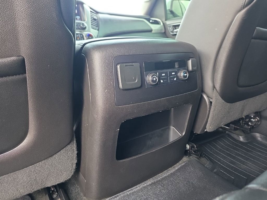 Used 2016 GMC Yukon SLT AWD/4WD image 11