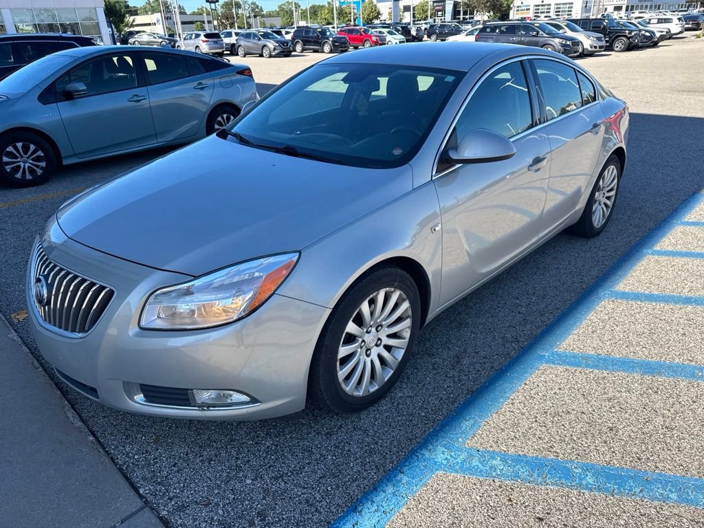 Used 2011 Buick Regal CXL FWD image 1