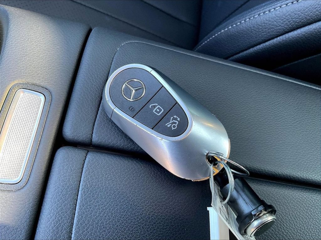 Used 2024 Mercedes-Benz E 350 4MATIC Sedan image 36