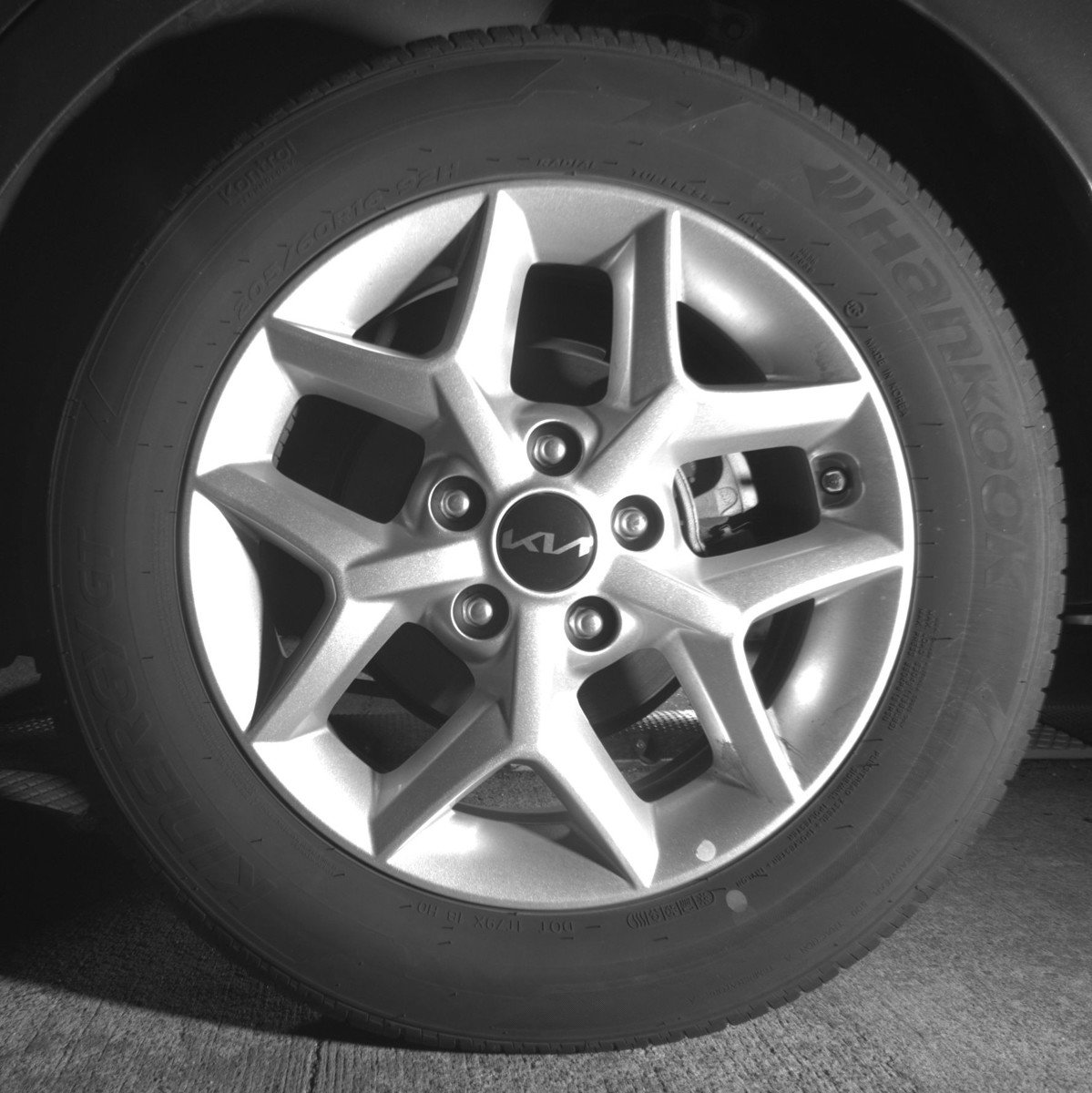 Used 2025 Kia Soul LX w/ LX Technology Package FWD image 14