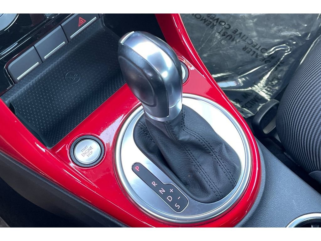 Used 2017 Volkswagen Beetle 1.8T SE FWD image 31