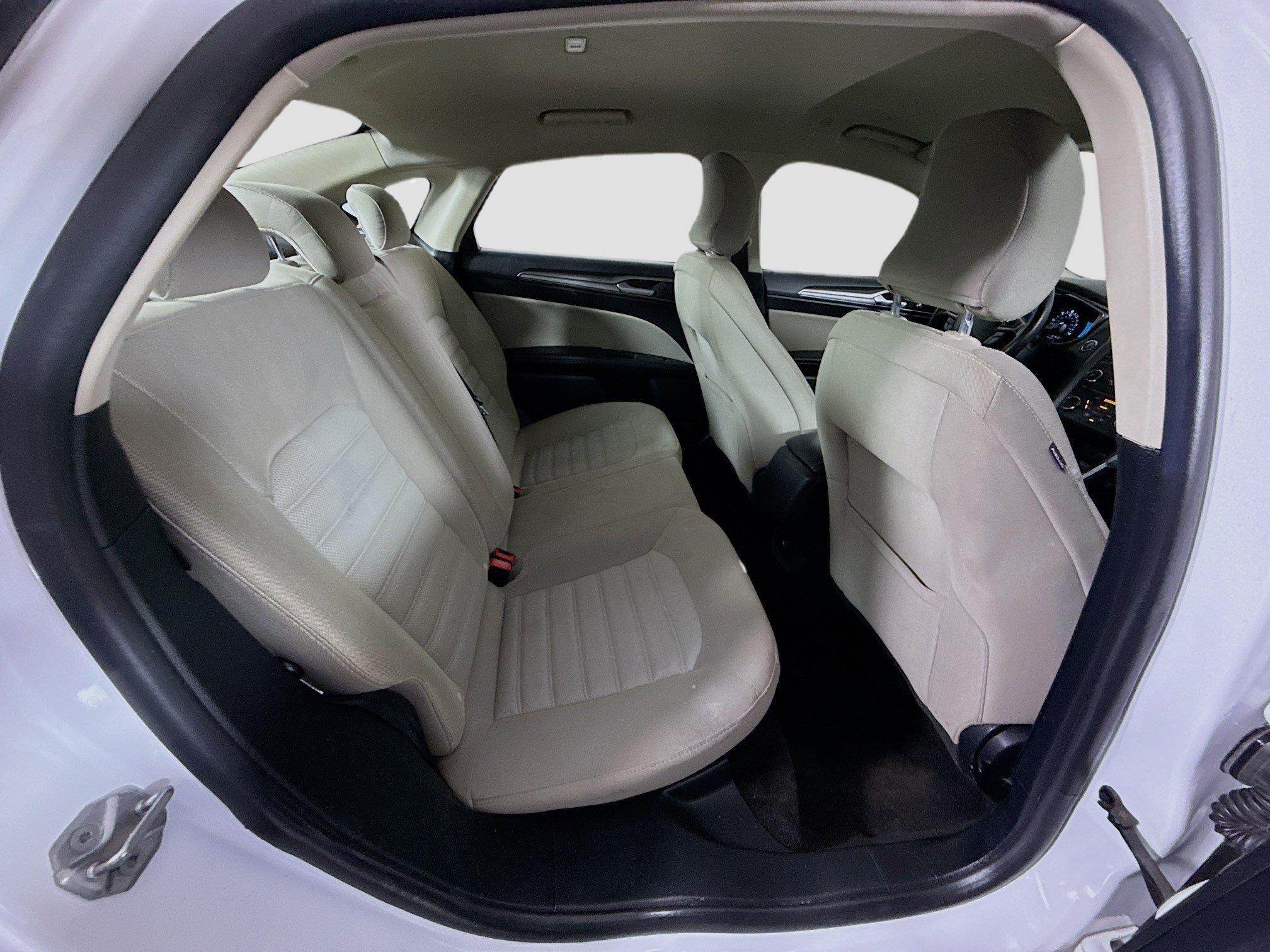 Used 2018 Ford Fusion S FWD image 27