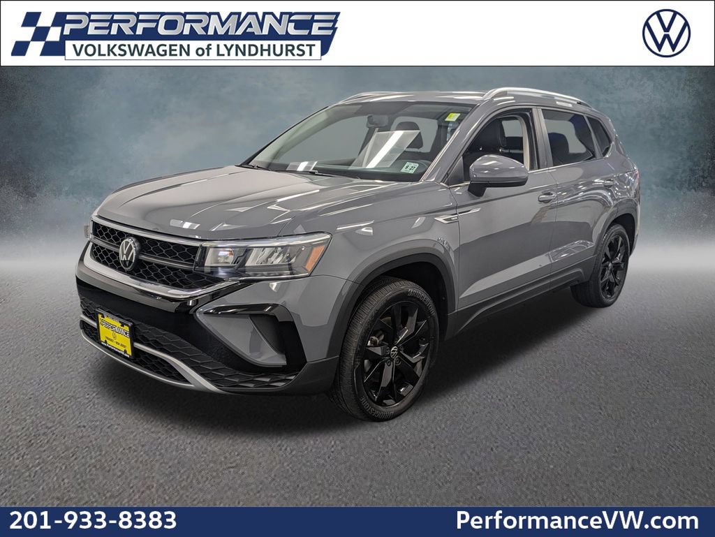 Used 2022 Volkswagen Taos SE AWD/4WD image 1