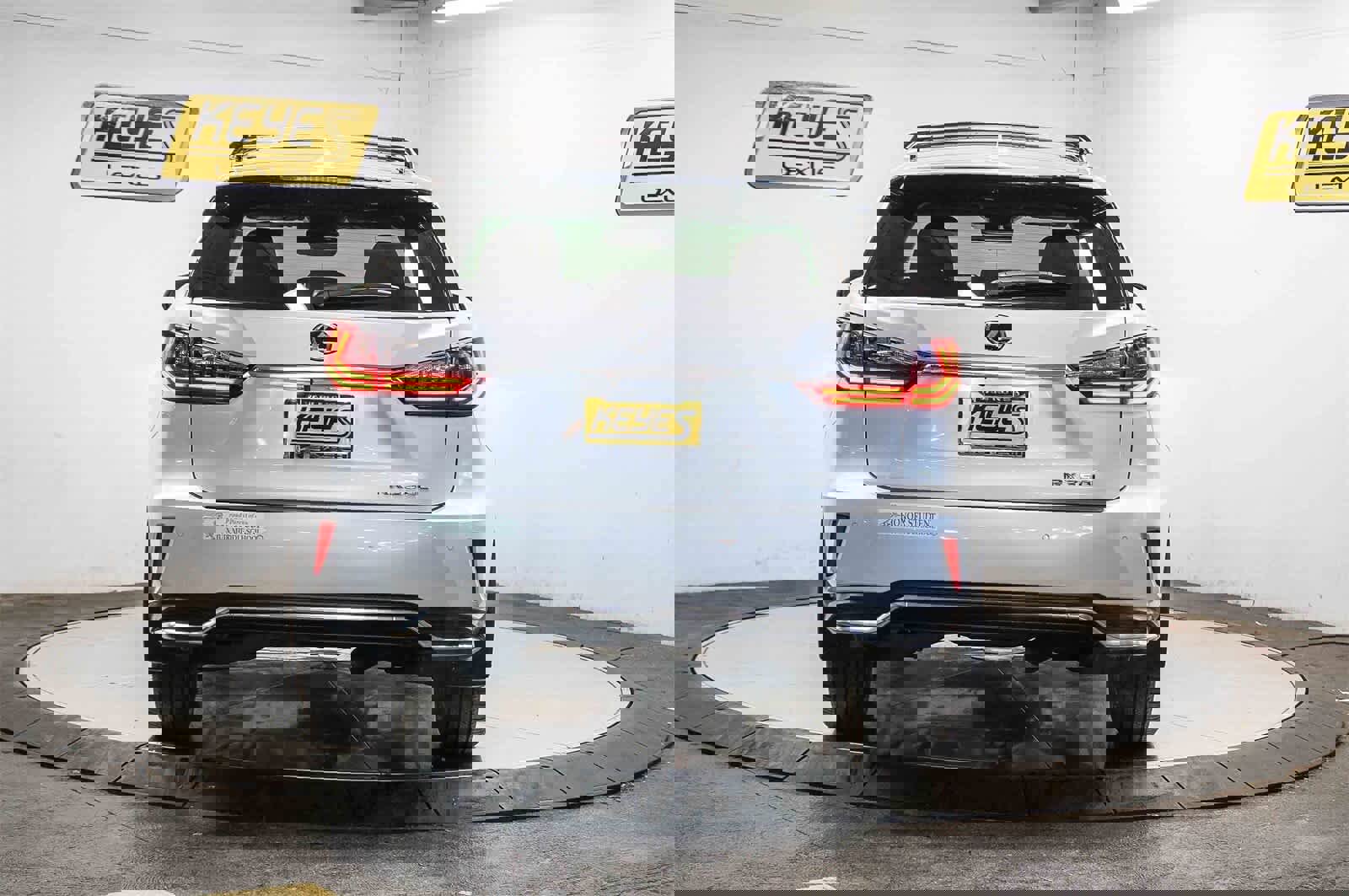 Used 2022 Lexus RX 350L FWD w/ Premium Package image 3