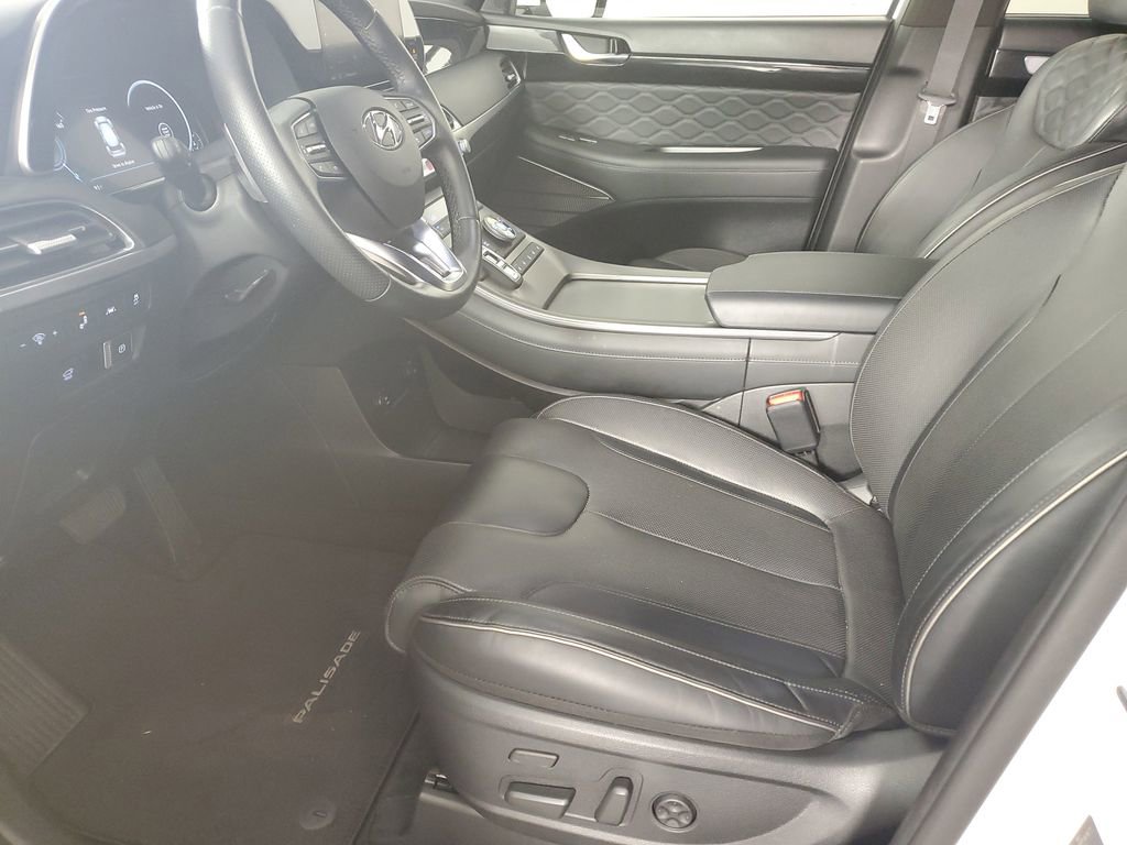Used 2022 Hyundai Palisade Calligraphy image 11