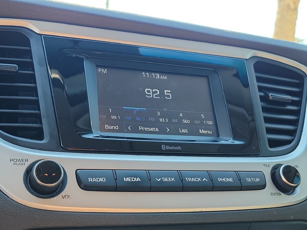 Used 2022 Hyundai Accent SE FWD image 28