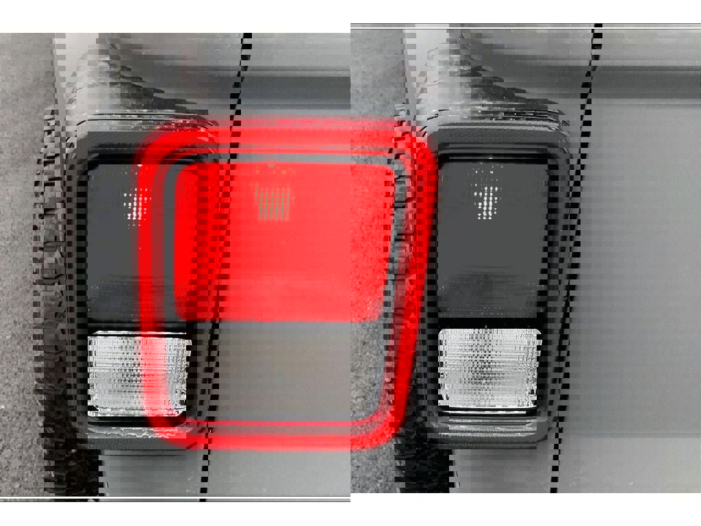 Used 2020 Jeep Gladiator Overland w/ Popular Equipment Package image 30